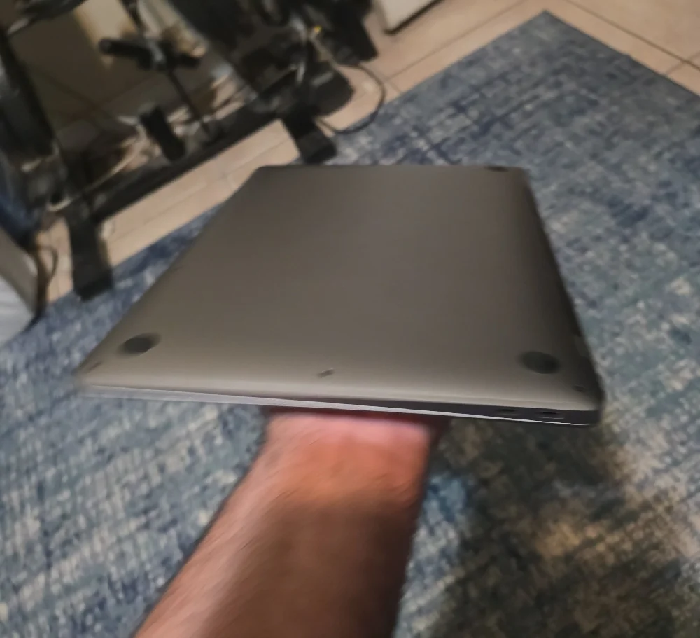 Apple MacBookAir 13 Inch - Sleek Gray Finish